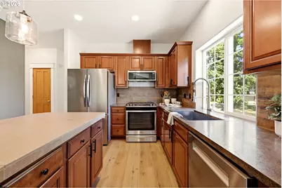 3104 SE Kingfisher Ave, Gresham, OR 97080 - Photo 8