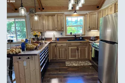 34376 State Highway 38, Scottsburg, OR 97473 - Photo 24