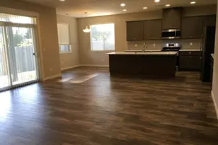 4413 NE 141st Ct, Vancouver, WA 98682 - Photo 2