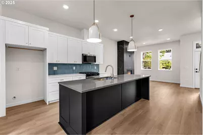 8413 N Gloucester Ave, Portland, OR 97203 - Photo 10