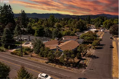 1100 NW Dixon St, Corvallis, OR 97330 - Photo 48