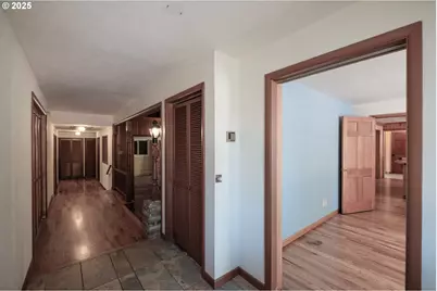 1100 NW Dixon St, Corvallis, OR 97330 - Photo 6