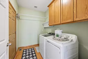 1664 NW Jeffrey Ct, McMinnville, OR 97128 - Photo 16