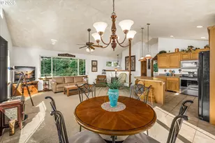 350 Hill Ct, Yachats, OR 97498 - Photo 16