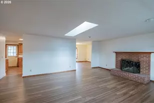 1566 NE Laurelwood Cir, Canby, OR 97013 - Photo 4