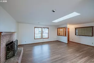 1566 NE Laurelwood Cir, Canby, OR 97013 - Photo 6