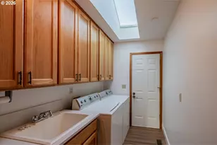 1566 NE Laurelwood Cir, Canby, OR 97013 - Photo 28