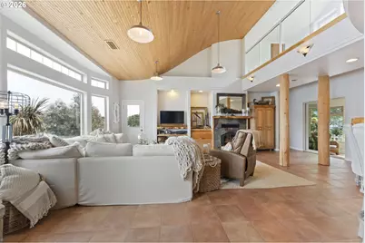 1008 Lakeshore Dr, Port Orford, OR 97465 - Photo 6
