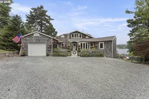 1008 Lakeshore Dr, Port Orford, OR 97465 - Photo 36