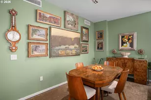 1075 NW Northrup St, Portland, OR 97209 - Photo 12
