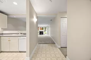 520 SE Columbia River Dr, Vancouver, WA 98661 - Photo 4