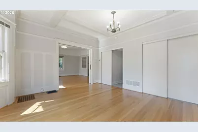 2333 NE Schuyler St, Portland, OR 97212 - Photo 12