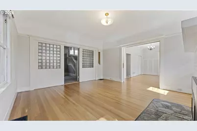 2333 NE Schuyler St, Portland, OR 97212 - Photo 10
