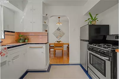 4341 NE Halsey St #18, Portland, OR 97213 - Photo 12