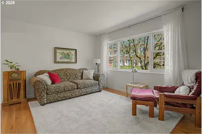 4341 NE Halsey St #18, Portland, OR 97213 - Photo 6