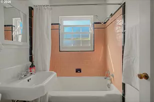 4341 NE Halsey St, Portland, OR 97213 - Photo 16