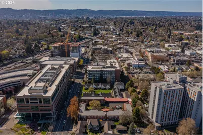 4341 NE Halsey St #18, Portland, OR 97213 - Photo 28
