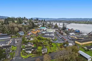 180 2nd St, Cathlamet, WA 98612 - Photo 6