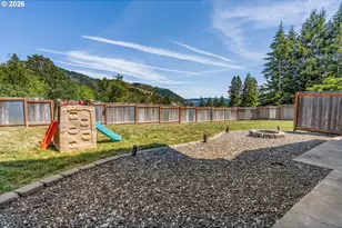 1005 Champion Ln, White Salmon, WA 98672 - Photo 10