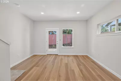 9265 E Burnside St, Portland, OR 97216 - Photo 8