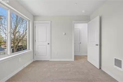 9265 E Burnside St, Portland, OR 97216 - Photo 20