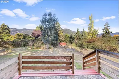 961 Hill St, Myrtle Creek, OR 97457 - Photo 32