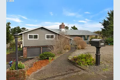 89655 Sea Breeze Dr, Warrenton, OR 97146 - Photo 2