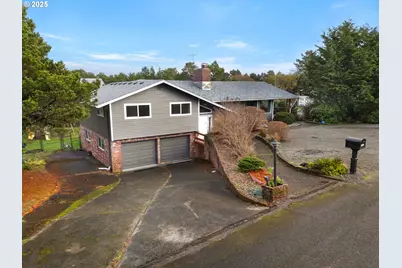 89655 Sea Breeze Dr, Warrenton, OR 97146 - Photo 1