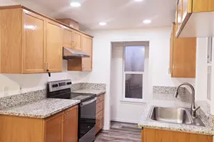 11829 SE Mill Ct, Portland, OR 97216 - Photo 8