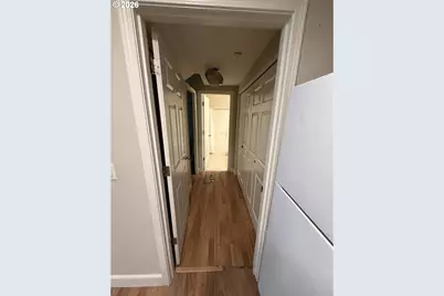 11911 SE Ash St #10, Portland, OR 97216 - Photo 12