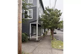 11911 SE Ash St, Portland, OR 97216 - Photo 6