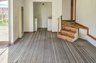 142 S Comstock Ave, Sutherlin, OR 97479 - Photo 6