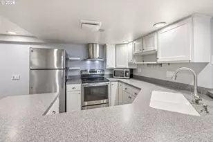1215 NE 157th Ave, Portland, OR 97230 - Photo 36