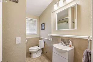 1215 NE 157th Ave, Portland, OR 97230 - Photo 26