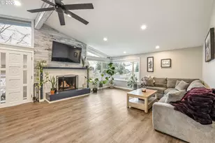 1215 NE 157th Ave, Portland, OR 97230 - Photo 14