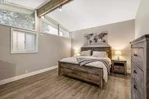 1215 NE 157th Ave, Portland, OR 97230 - Photo 20