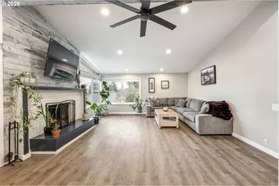 1215 NE 157th Ave, Portland, OR 97230 - Photo 14