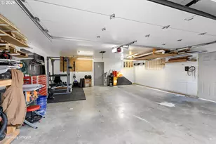 1215 NE 157th Ave, Portland, OR 97230 - Photo 44