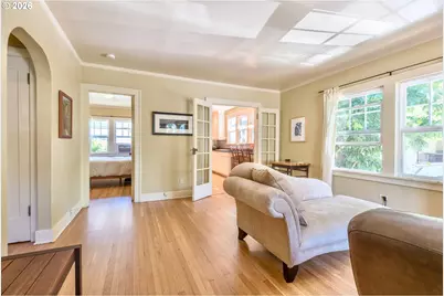 1403 SE 25th Ave, Portland, OR 97214 - Photo 4