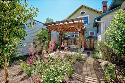 1403 SE 25th Ave, Portland, OR 97214 - Photo 10