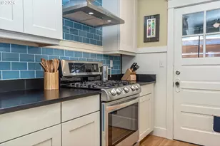 1403 SE 25th Ave, Portland, OR 97214 - Photo 6