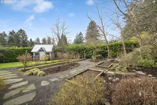 8219 SW 56th Ave, Portland, OR 97219 - Photo 44