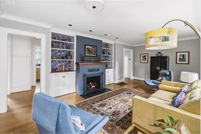 8219 SW 56th Ave, Portland, OR 97219 - Photo 10