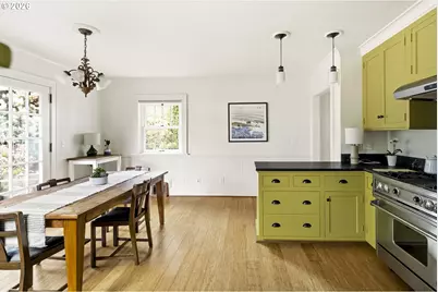 8219 SW 56th Ave, Portland, OR 97219 - Photo 16