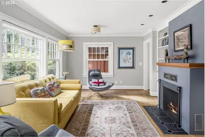 8219 SW 56th Ave, Portland, OR 97219 - Photo 6