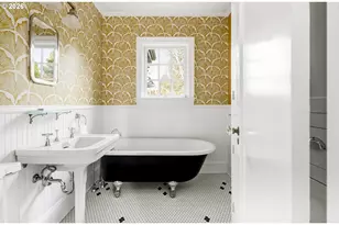 8219 SW 56th Ave, Portland, OR 97219 - Photo 28