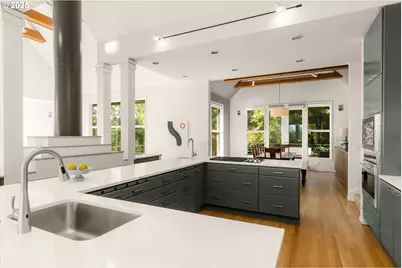 444 NW Hermosa Blvd, Portland, OR 97210 - Photo 12