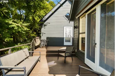 444 NW Hermosa Blvd, Portland, OR 97210 - Photo 30