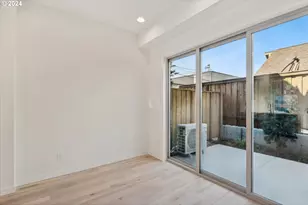 809 N Failing St, Portland, OR 97227 - Photo 14