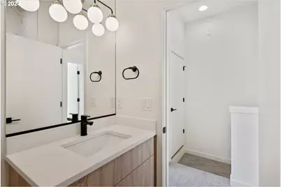 809 N Failing St, Portland, OR 97227 - Photo 30